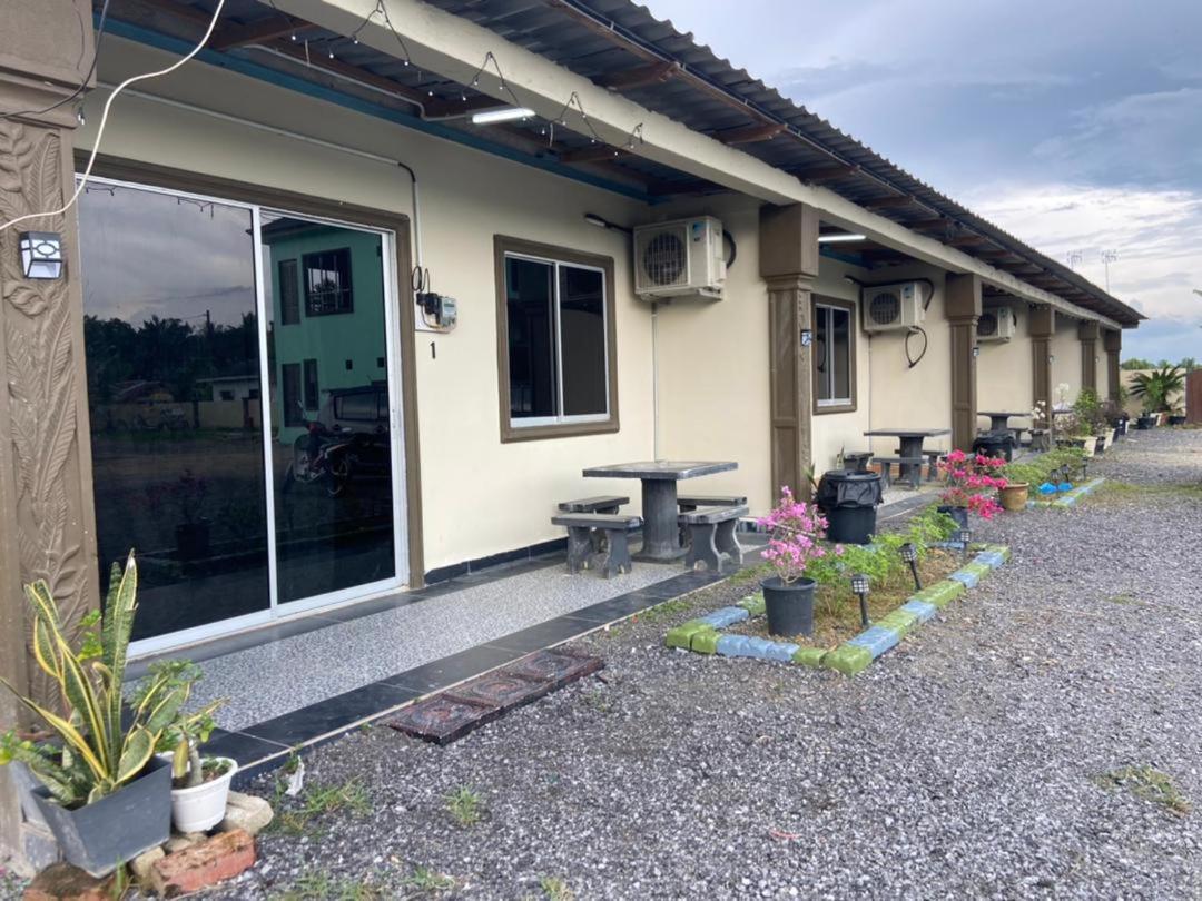 Mama Homestay Bagan Serai エクステリア 写真
